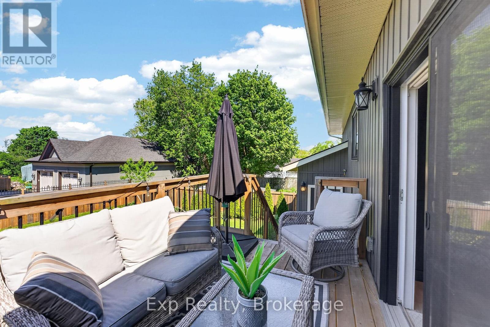 564 SIDNEY STREET - 18