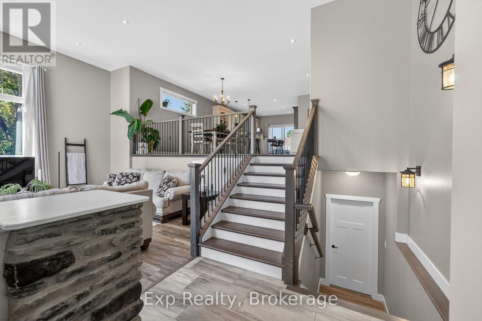 564 SIDNEY STREET - 2