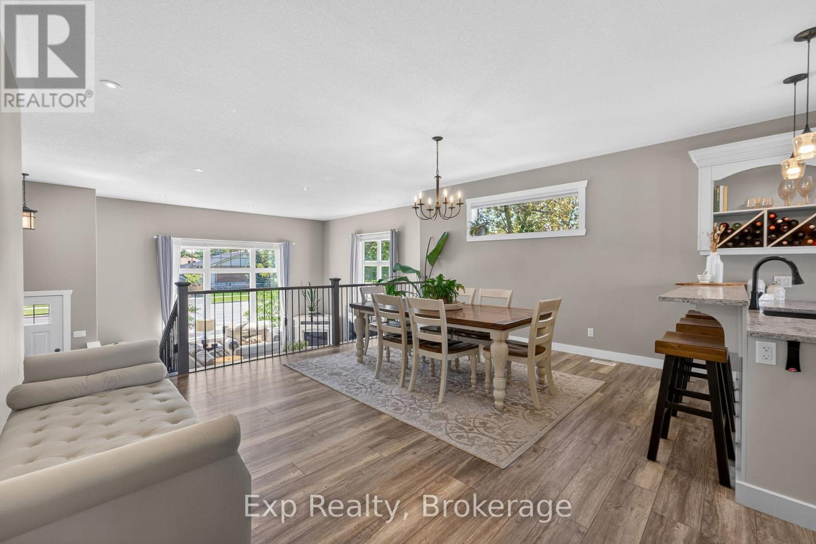 564 SIDNEY STREET - 7