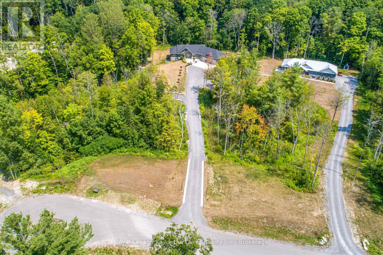 18 NEW PIERCE DRIVE - 46