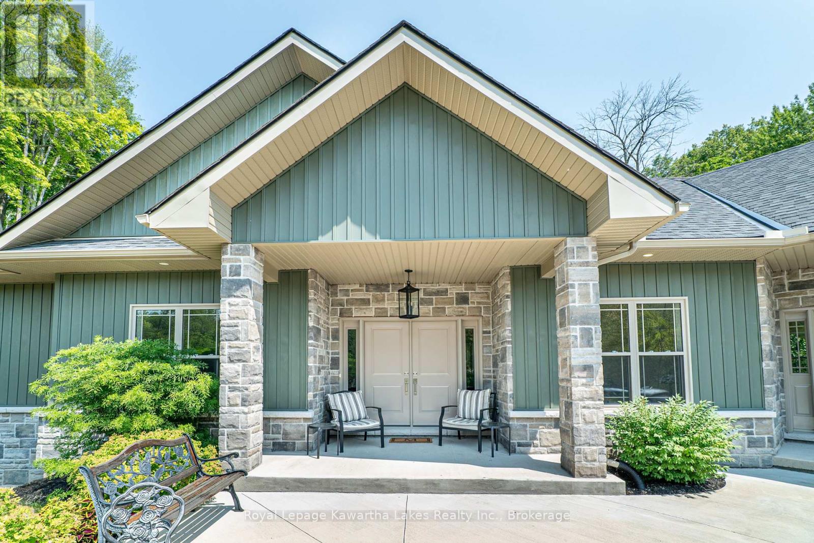18 NEW PIERCE DRIVE - 5
