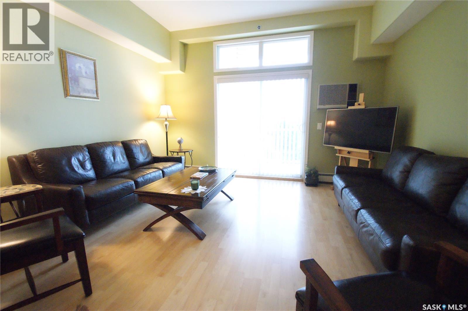 #411 302 Nelson ROAD - 4