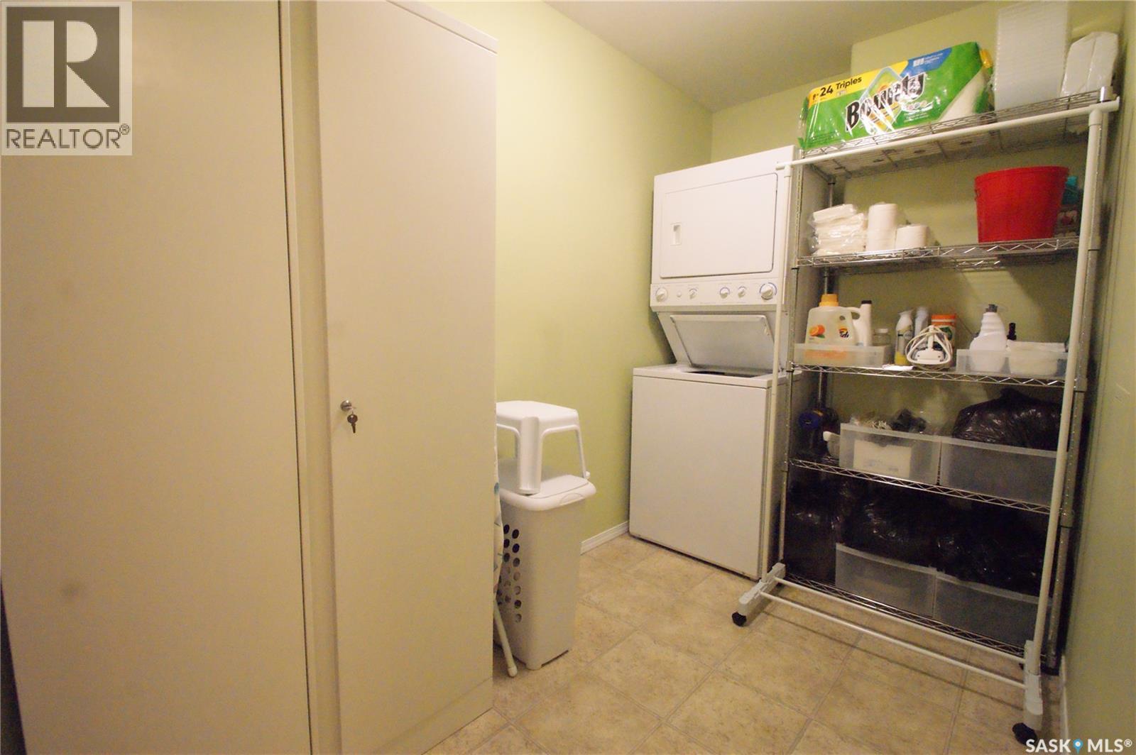 #411 302 Nelson ROAD - 12