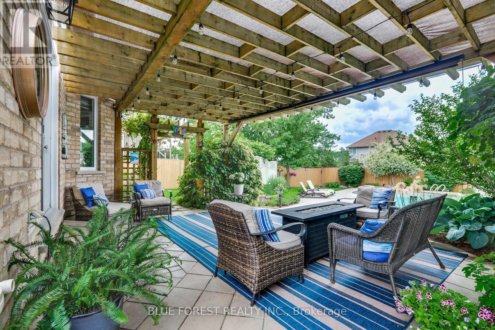 175 FOREST GROVE CRESCENT - Image 33