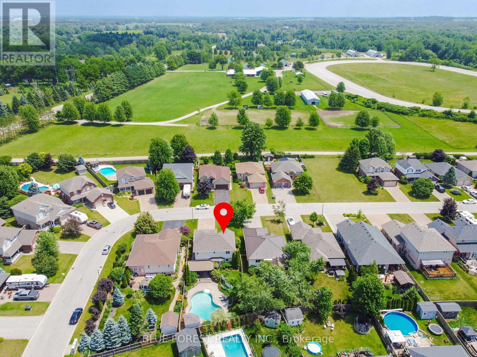 175 FOREST GROVE CRESCENT - Image 39
