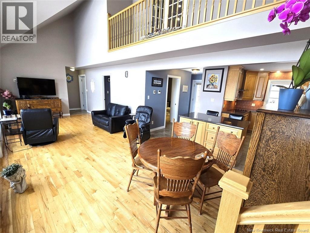 580 De L'Église Road - 11