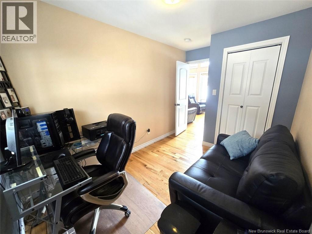 580 De L'Église Road - 19