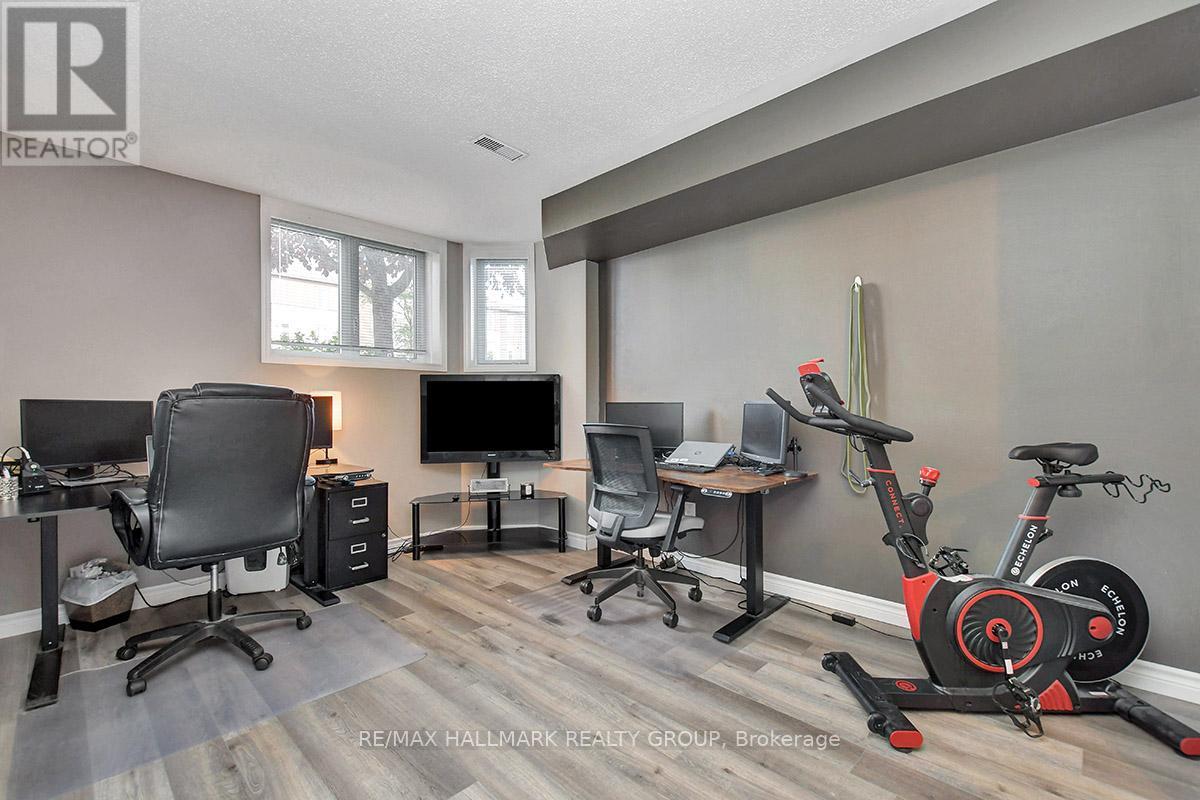 2 Bed, 3 Bath House for Sale in Ottawa – 16 LAKEPOINTE DRIVE, Ottawa – MLS# X13518714 - Image 18