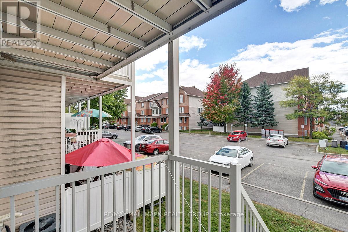 2 Bed, 3 Bath House for Sale in Ottawa – 16 LAKEPOINTE DRIVE, Ottawa – MLS# X13518714 - Image 24