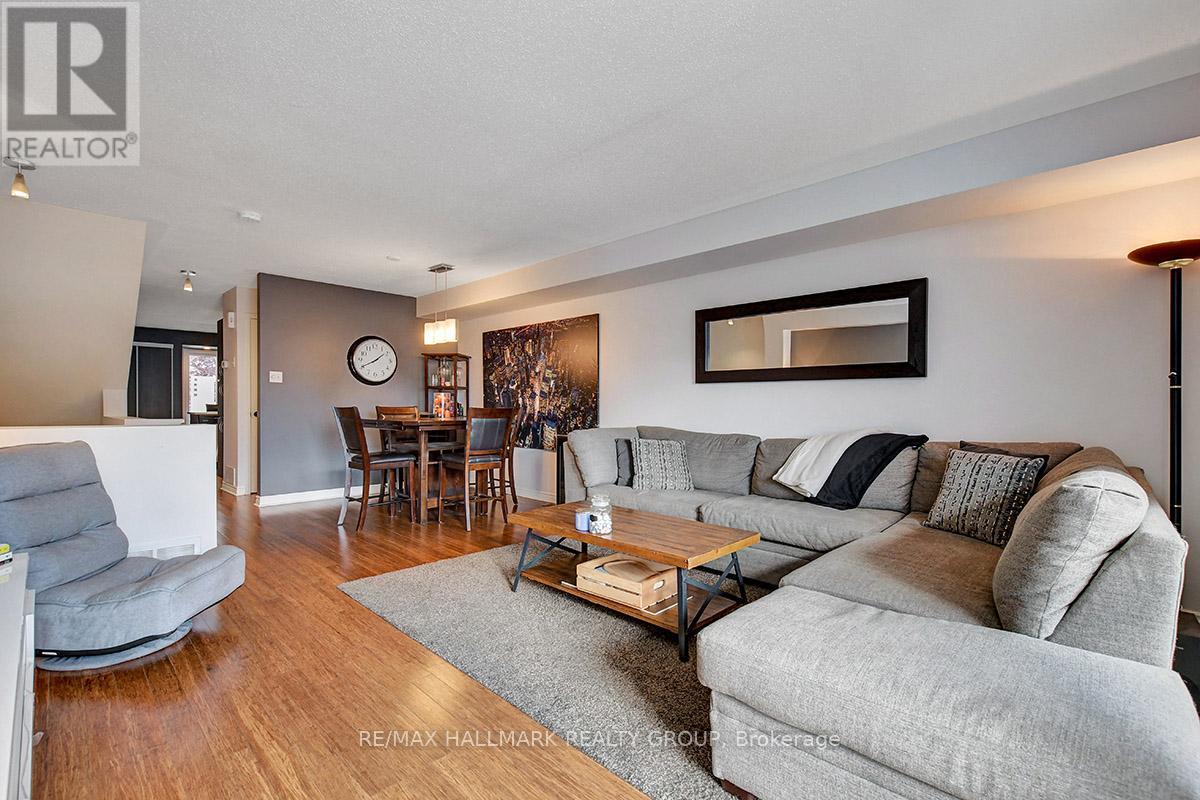 2 Bed, 3 Bath House for Sale in Ottawa – 16 LAKEPOINTE DRIVE, Ottawa – MLS# X13518714 - Image 8