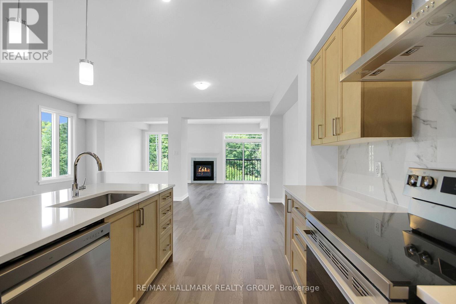 3 Bed, 3 Bath House for Rent in Ottawa – 749 NEWSTEAD CRESCENT, Ottawa – MLS# X13518716 - Image 13