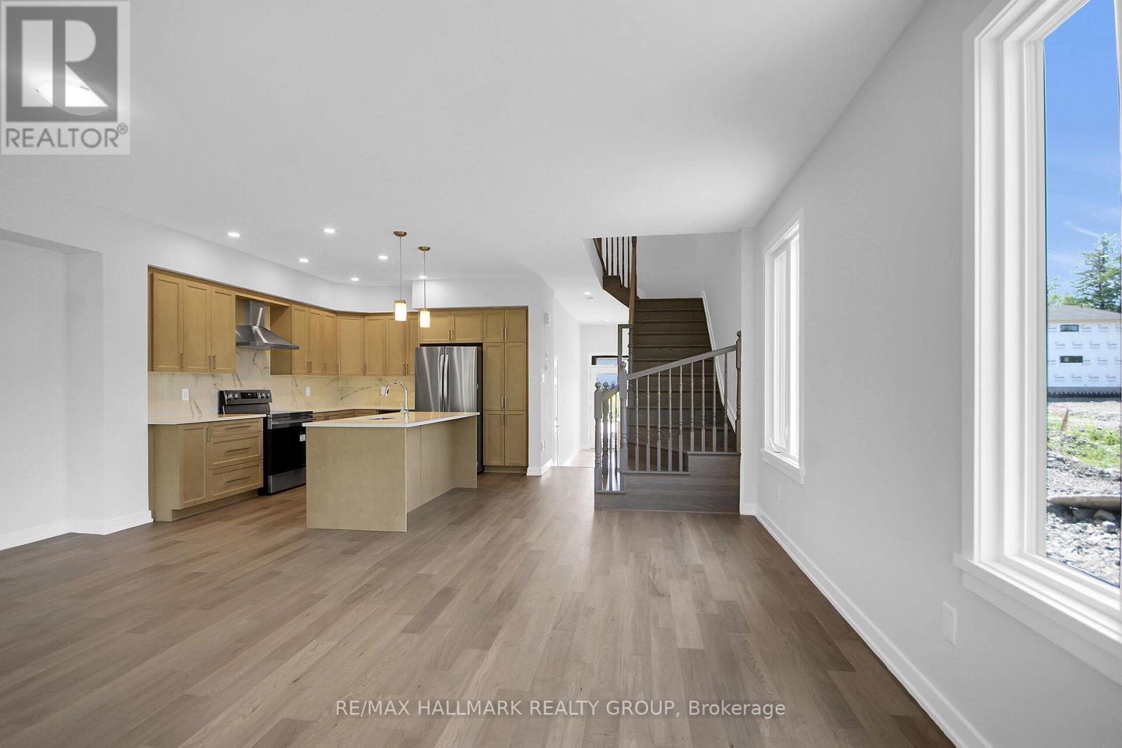 3 Bed, 3 Bath House for Rent in Ottawa – 749 NEWSTEAD CRESCENT, Ottawa – MLS# X13518716 - Image 22