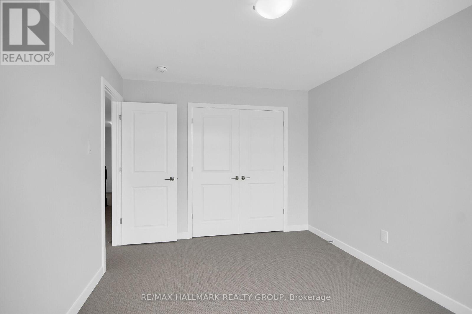3 Bed, 3 Bath House for Rent in Ottawa – 749 NEWSTEAD CRESCENT, Ottawa – MLS# X13518716 - Image 36