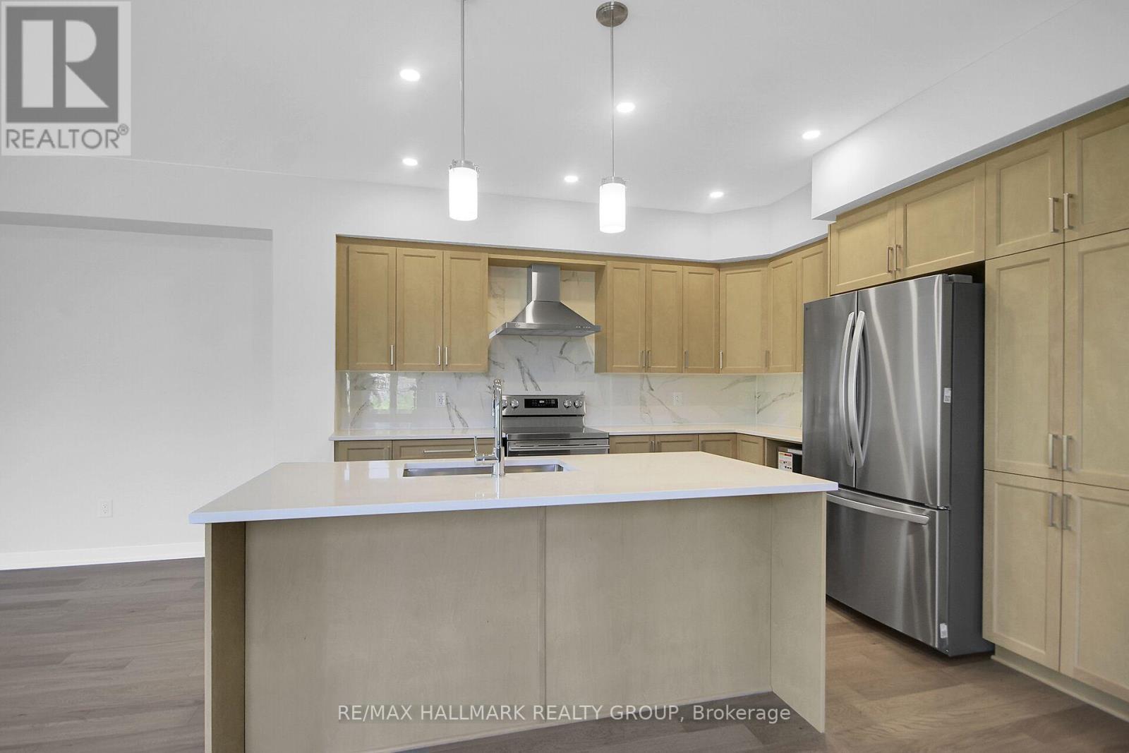 3 Bed, 3 Bath House for Rent in Ottawa – 749 NEWSTEAD CRESCENT, Ottawa – MLS# X13518716 - Image 9