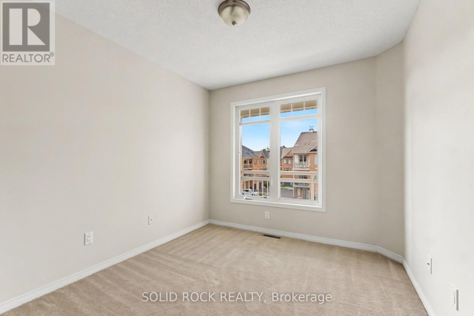 2 Bed, 2 Bath House for Sale in Ottawa – 369 CITIPLACE DRIVE, Ottawa – MLS# X13518958 - Image 21