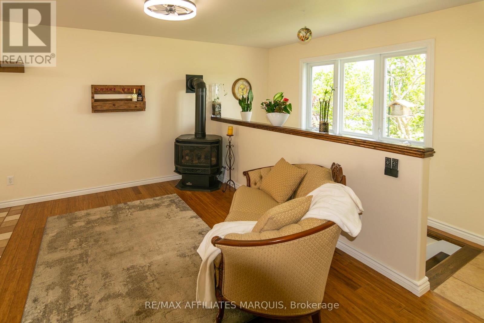 428 JOHNSTON ROAD - Image 12