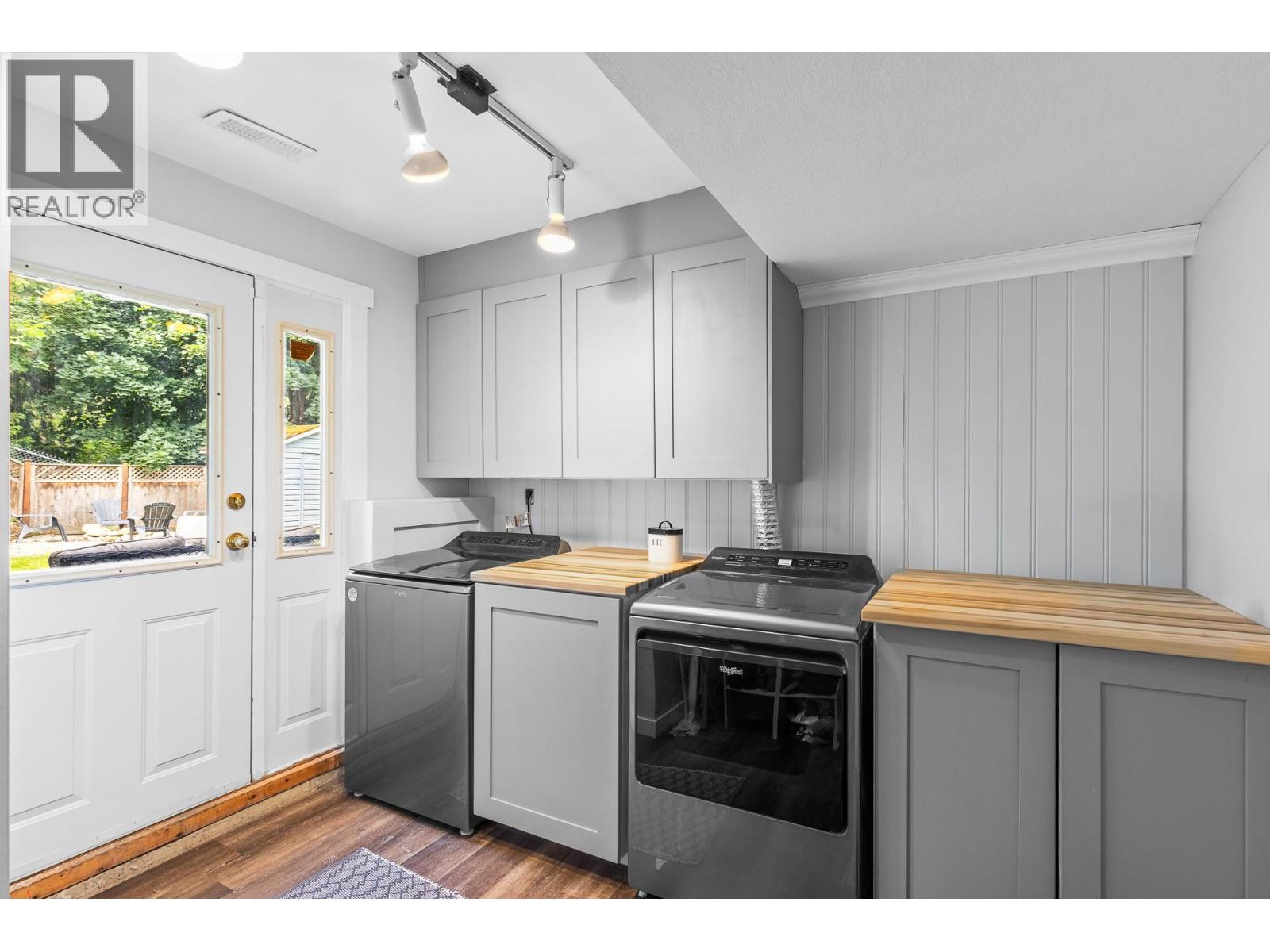 3910 Highland Park Crescent - 23