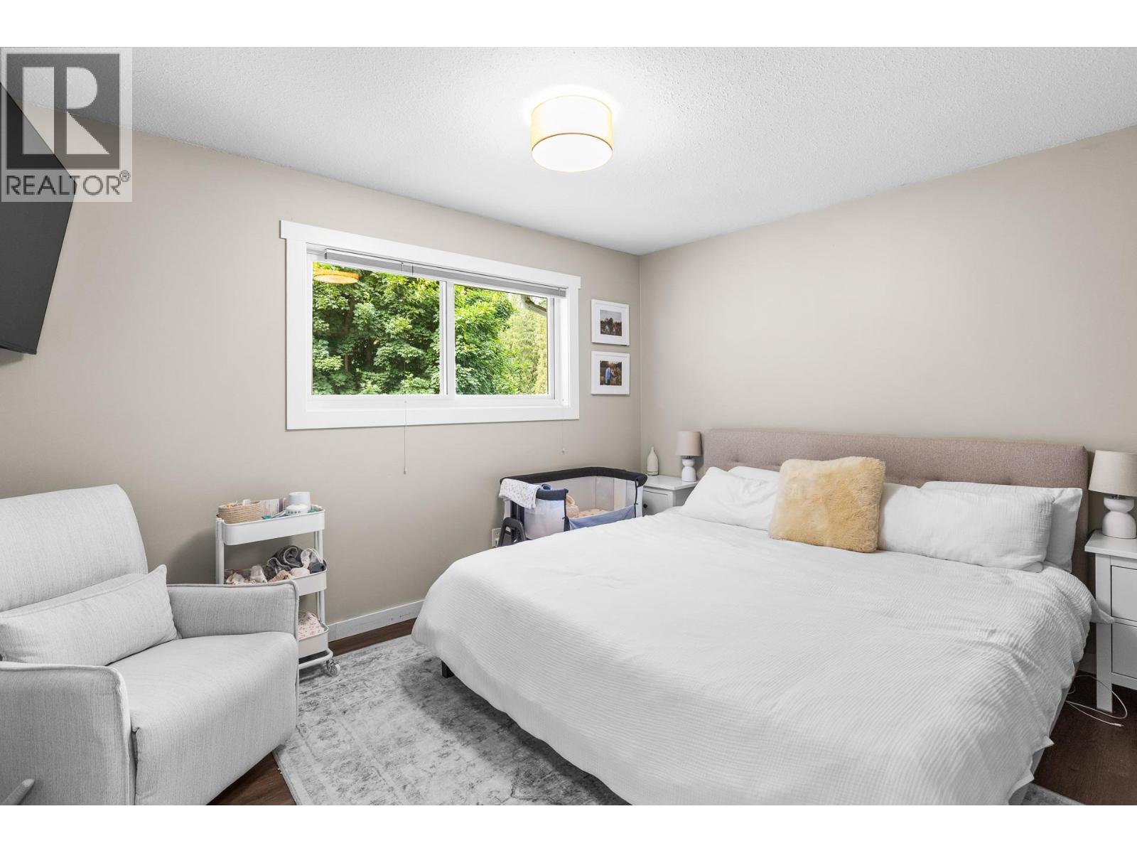 3910 Highland Park Crescent - 19