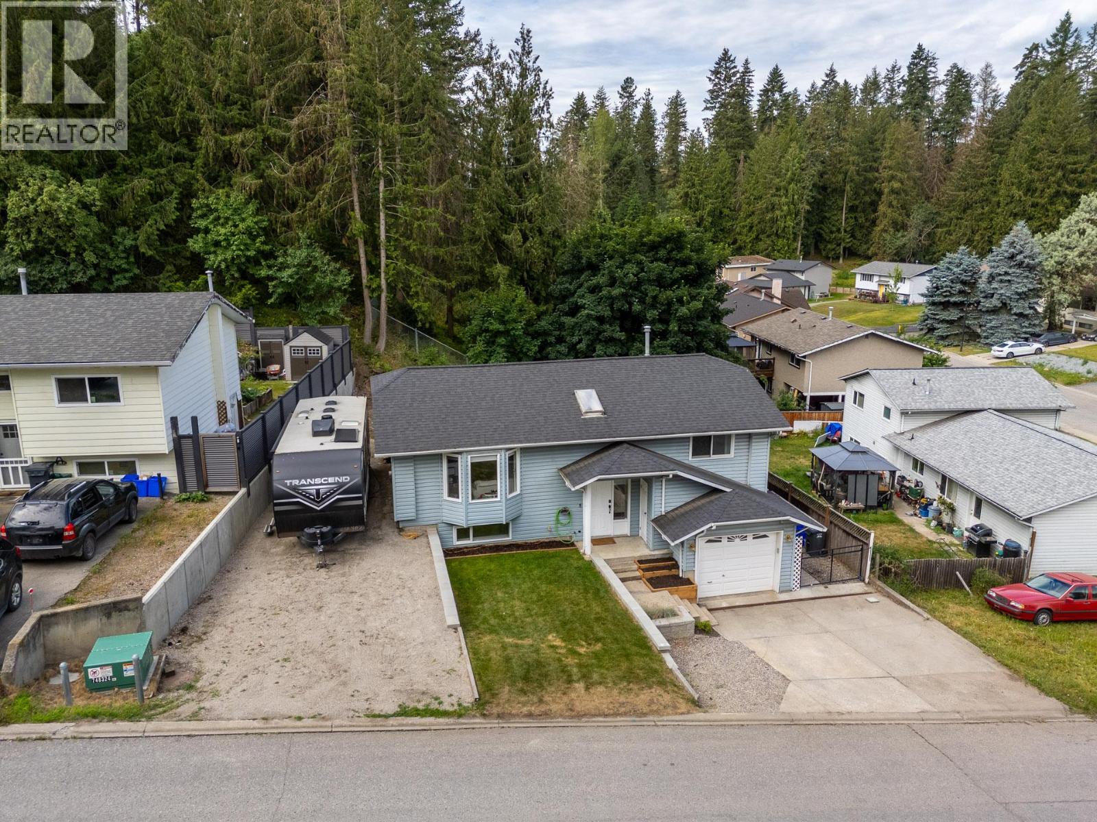 3910 Highland Park Crescent - 34