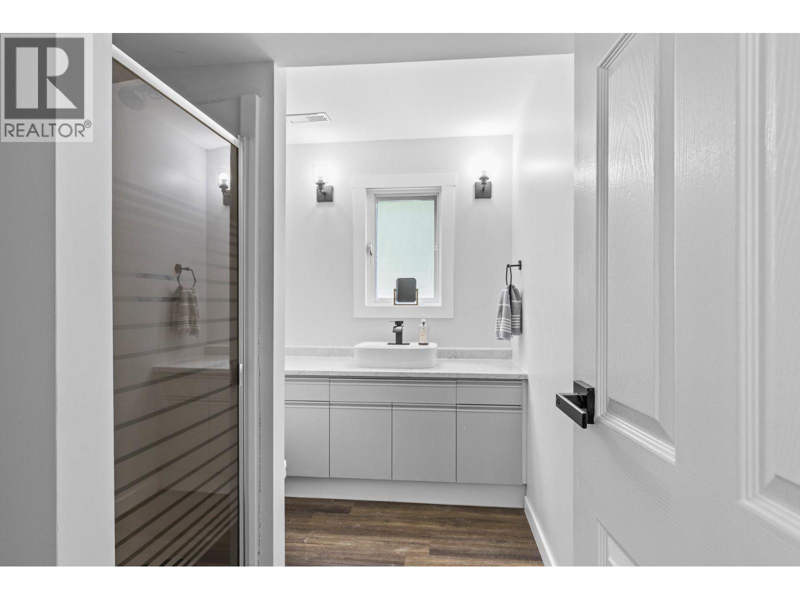 3910 Highland Park Crescent - 25