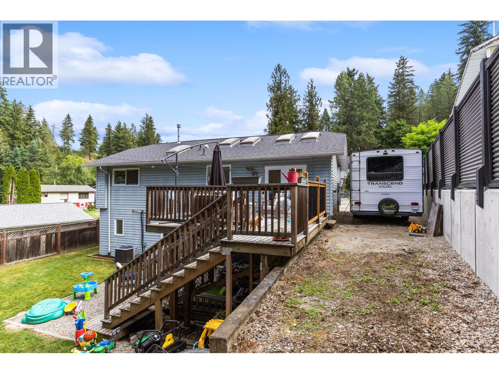3910 Highland Park Crescent - 31