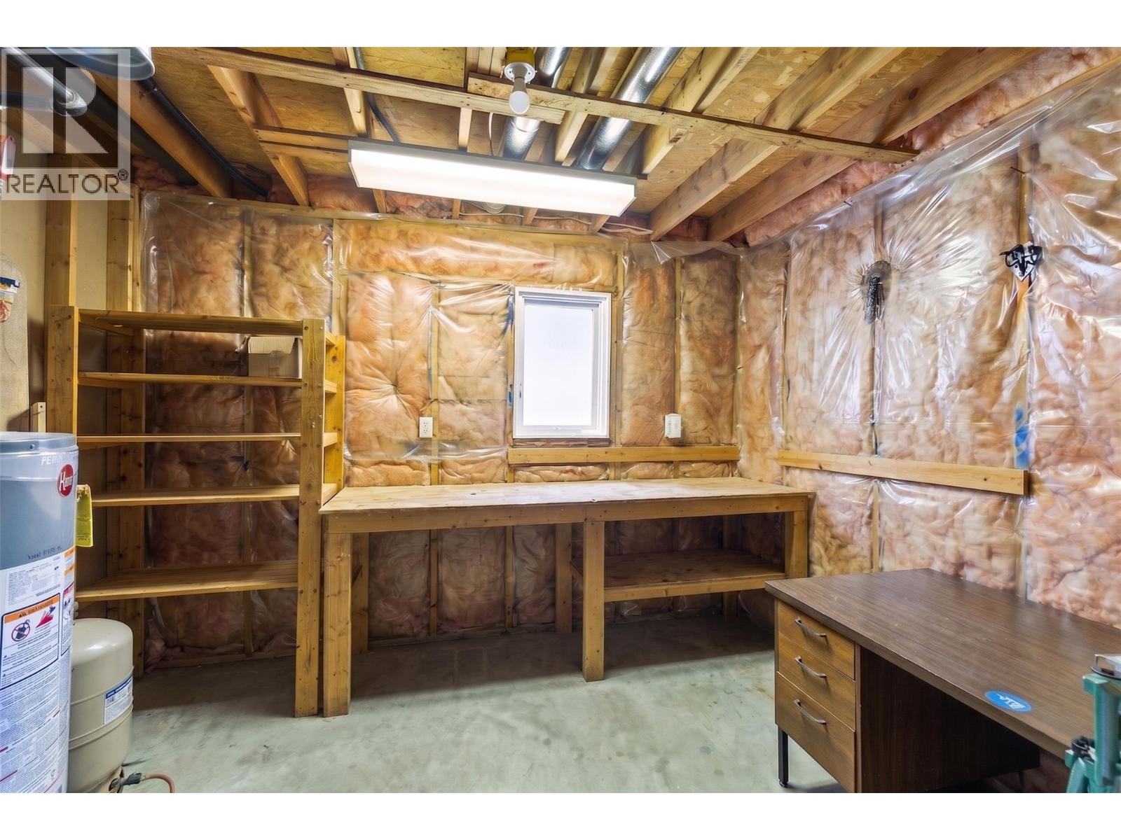 3910 Highland Park Crescent - 39
