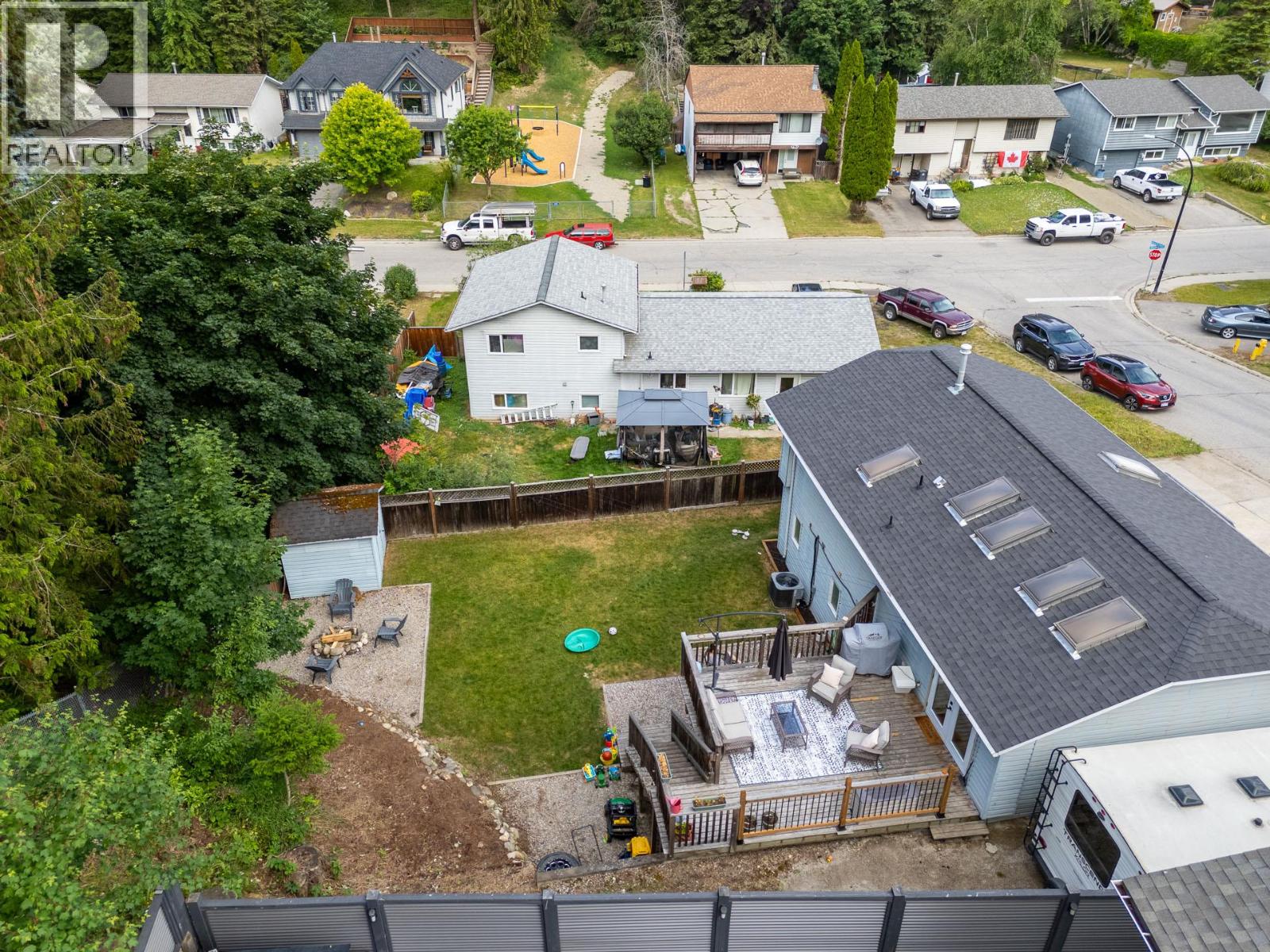 3910 Highland Park Crescent - 36