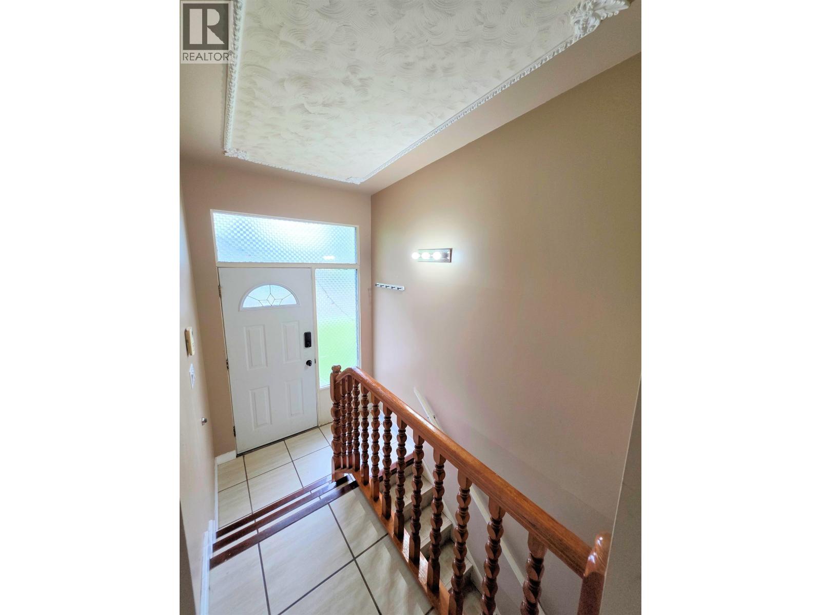 Living room of 1753 KENWOOD STREET · Prince George, BC
