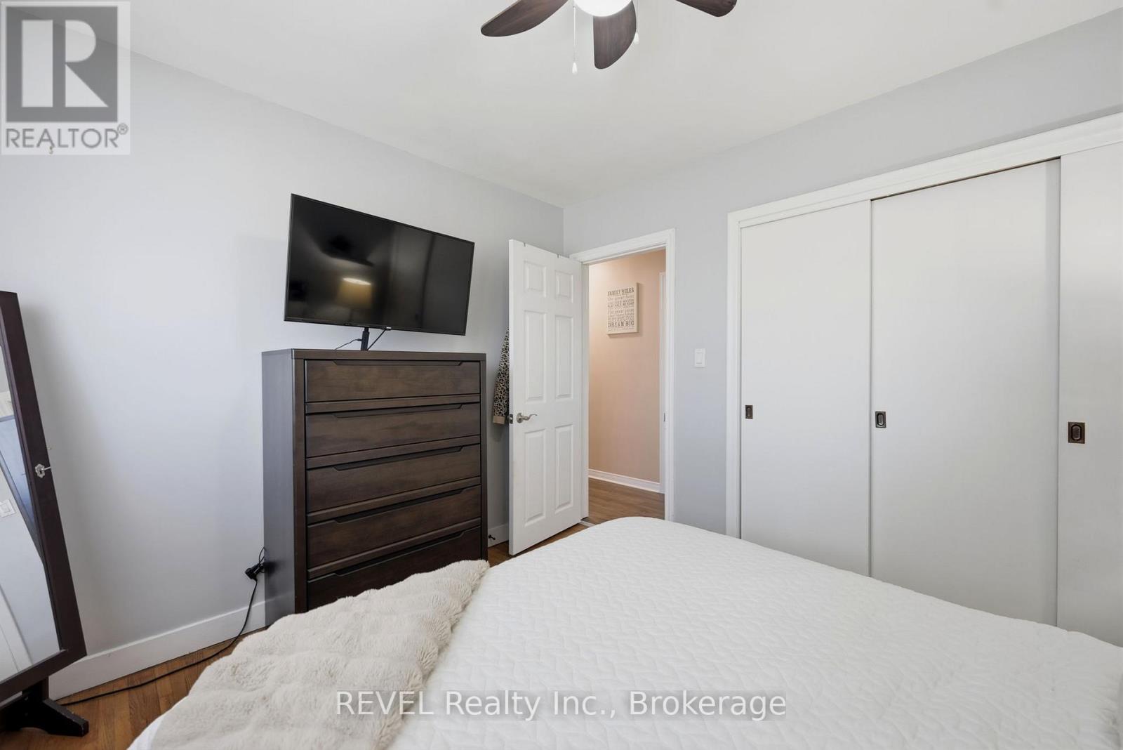 256 CLARKE STREET - Image 15