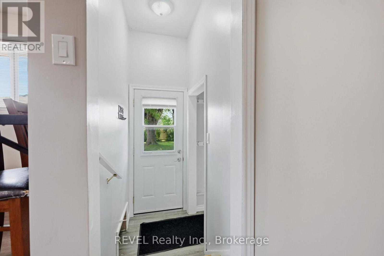 256 CLARKE STREET - Image 20