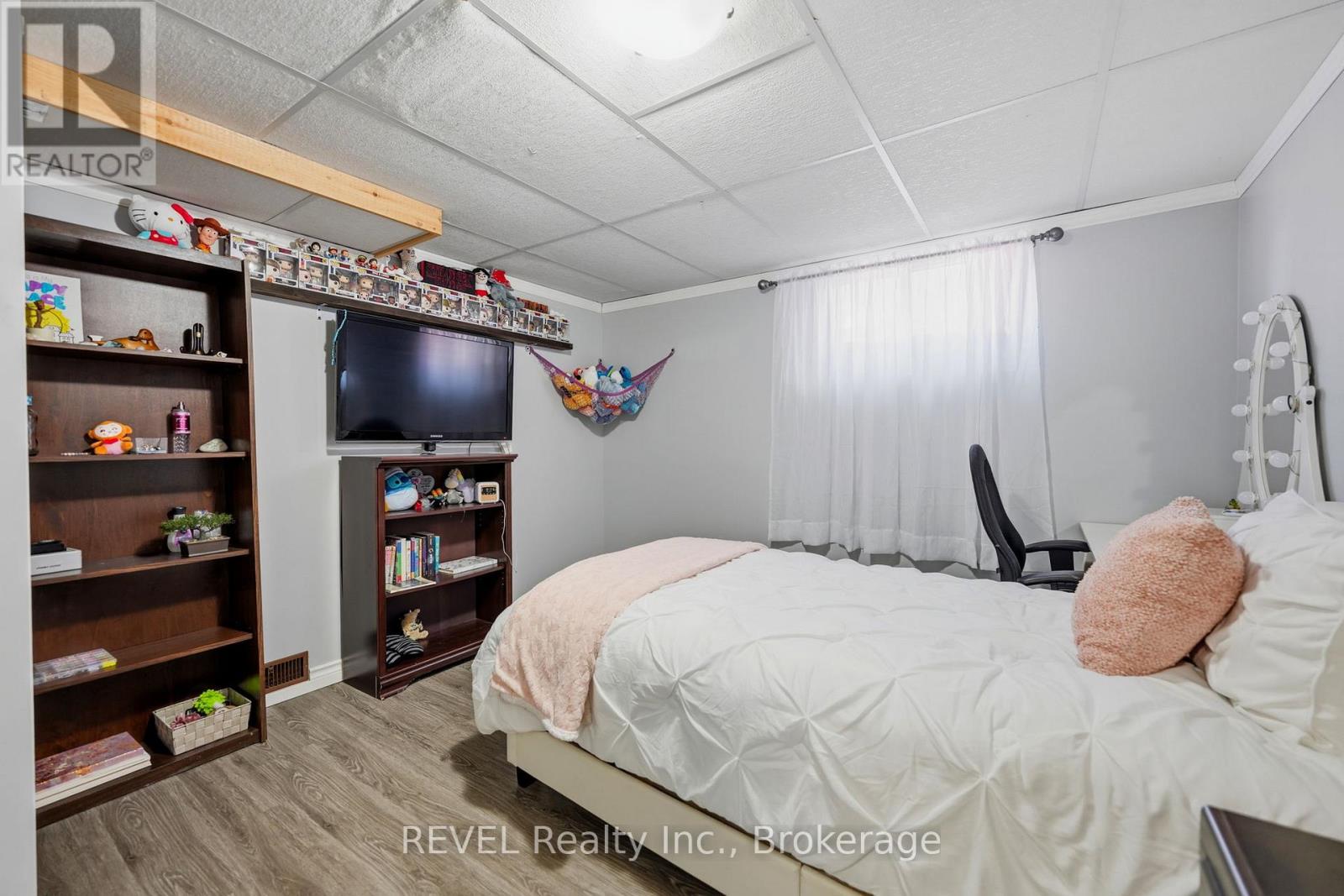 256 CLARKE STREET - Image 24