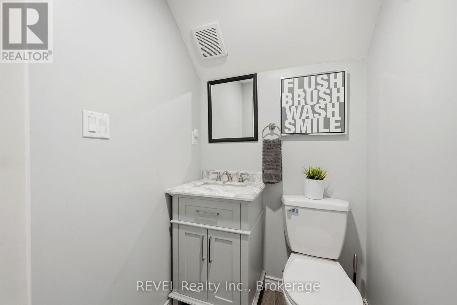 256 CLARKE STREET - Image 25