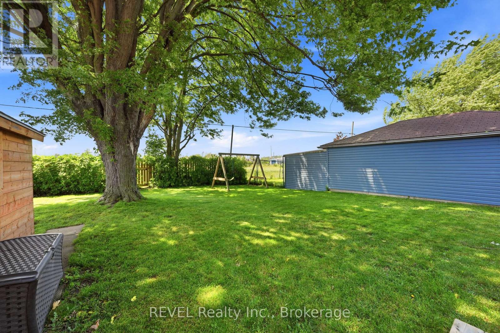 256 CLARKE STREET - Image 29