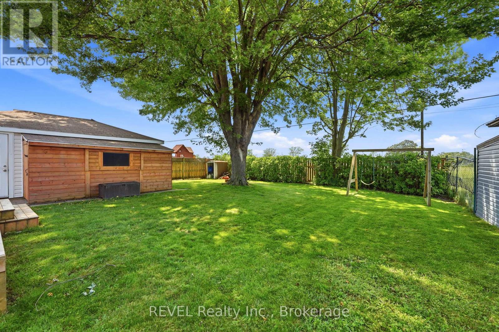 256 CLARKE STREET - Image 30