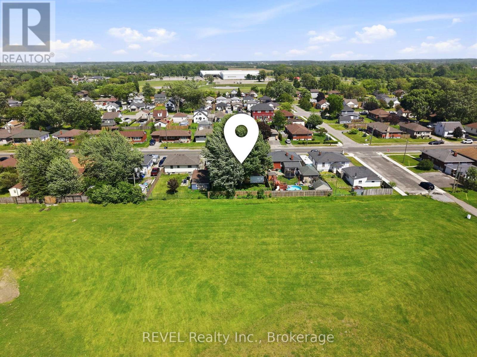 256 CLARKE STREET - Image 33