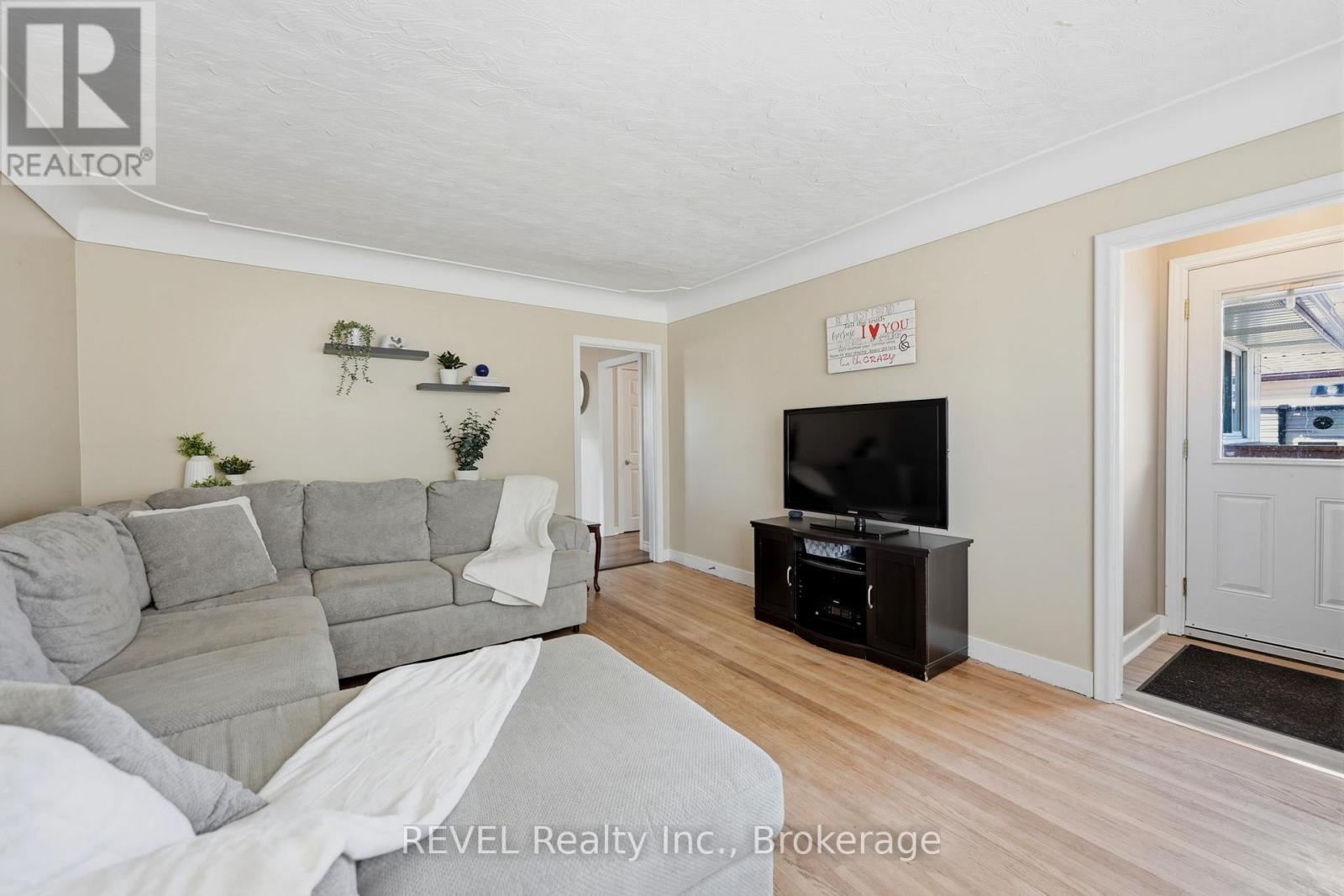 256 CLARKE STREET - Image 5