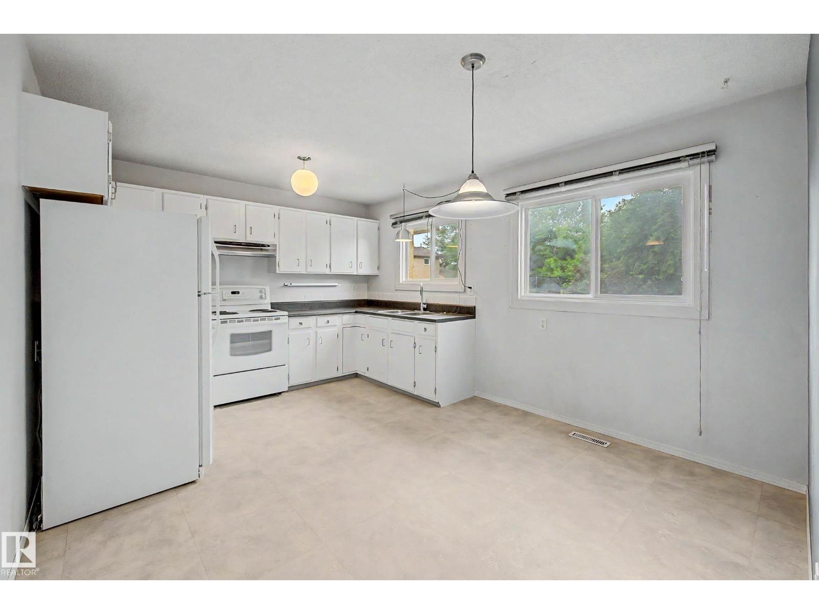 10211 171A AV NW - 8