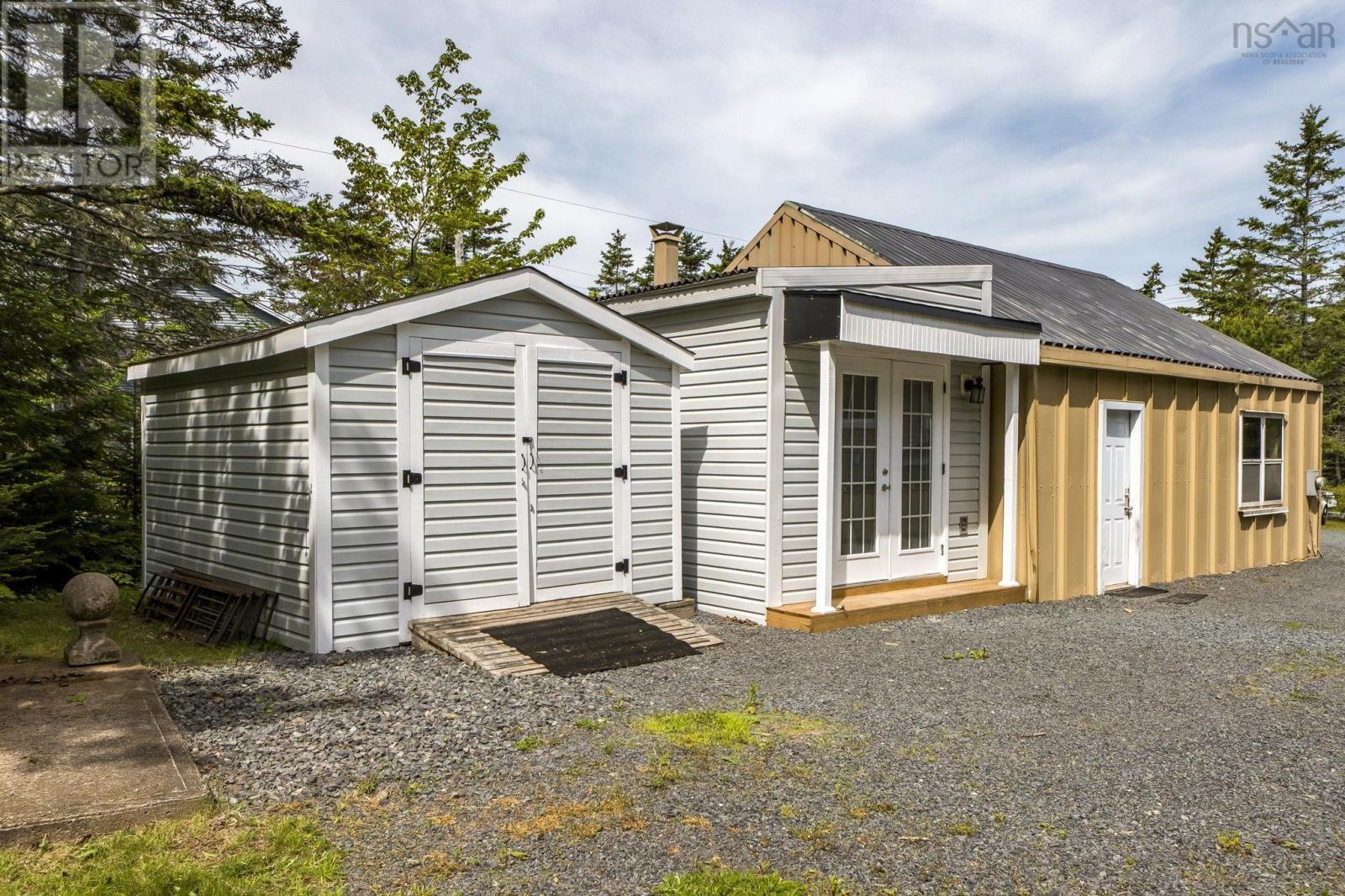 2000 Prospect Road - 30