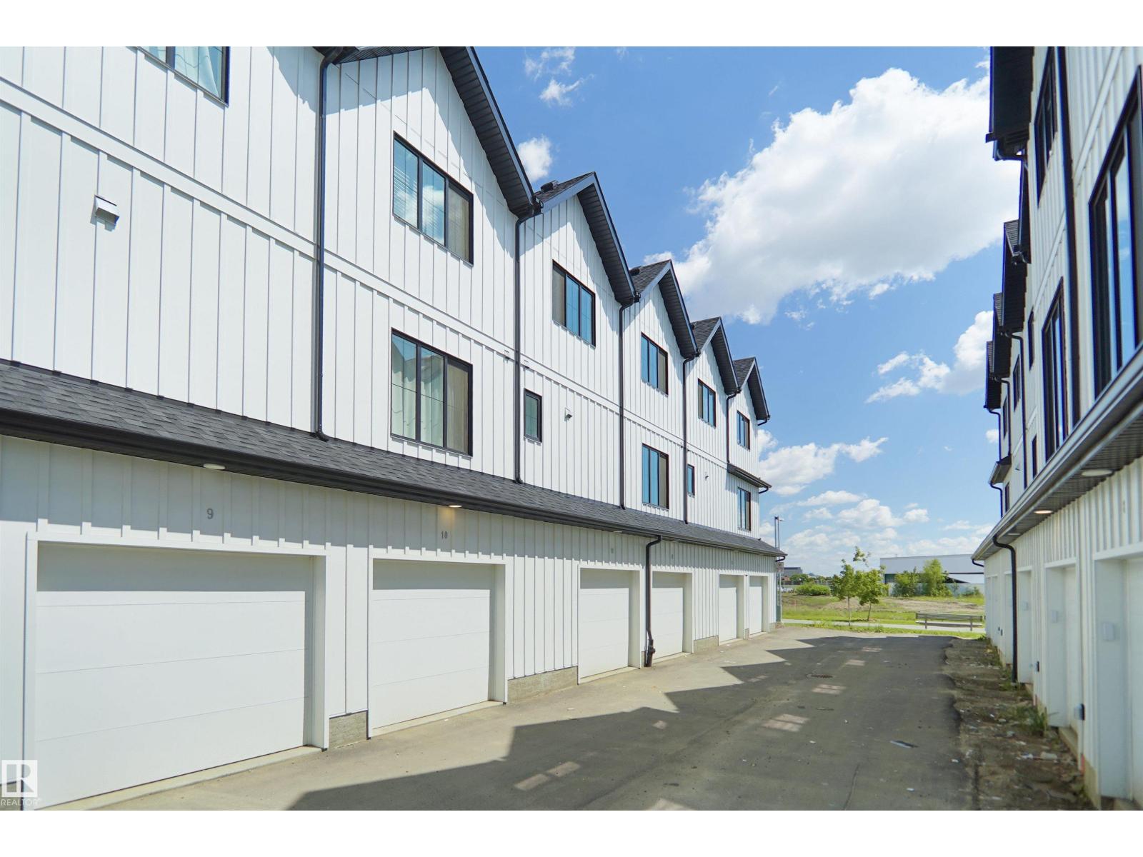 #11 29 AIRPORT RD NW - 30
