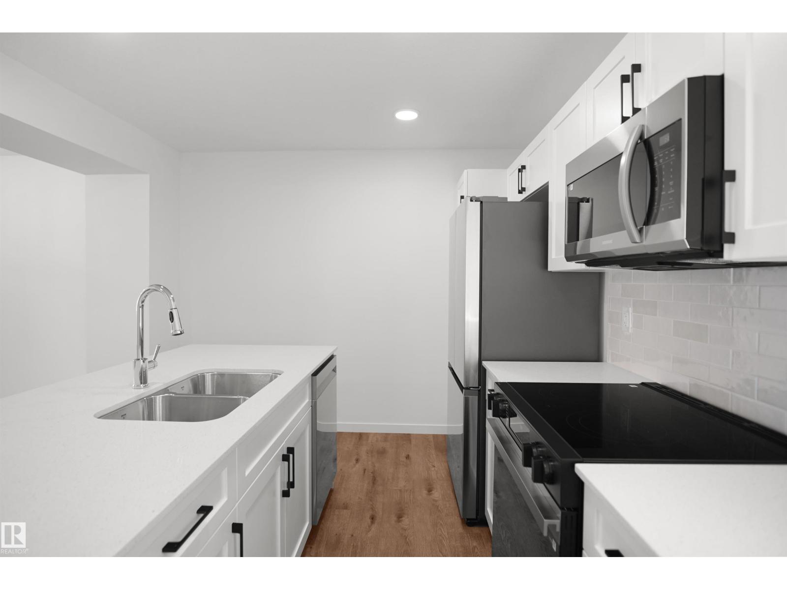 #11 29 AIRPORT RD NW - 12