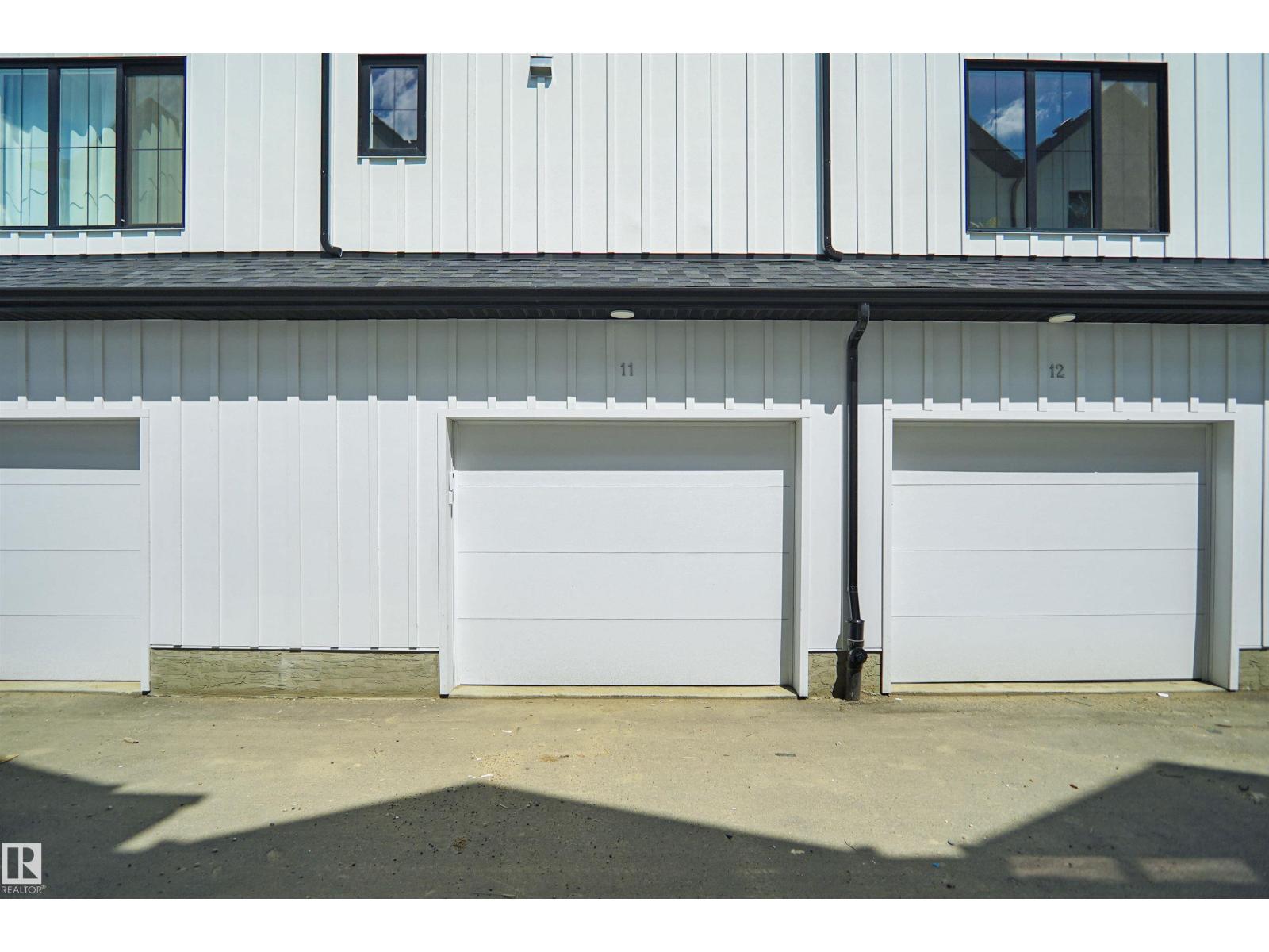 #11 29 AIRPORT RD NW - 31