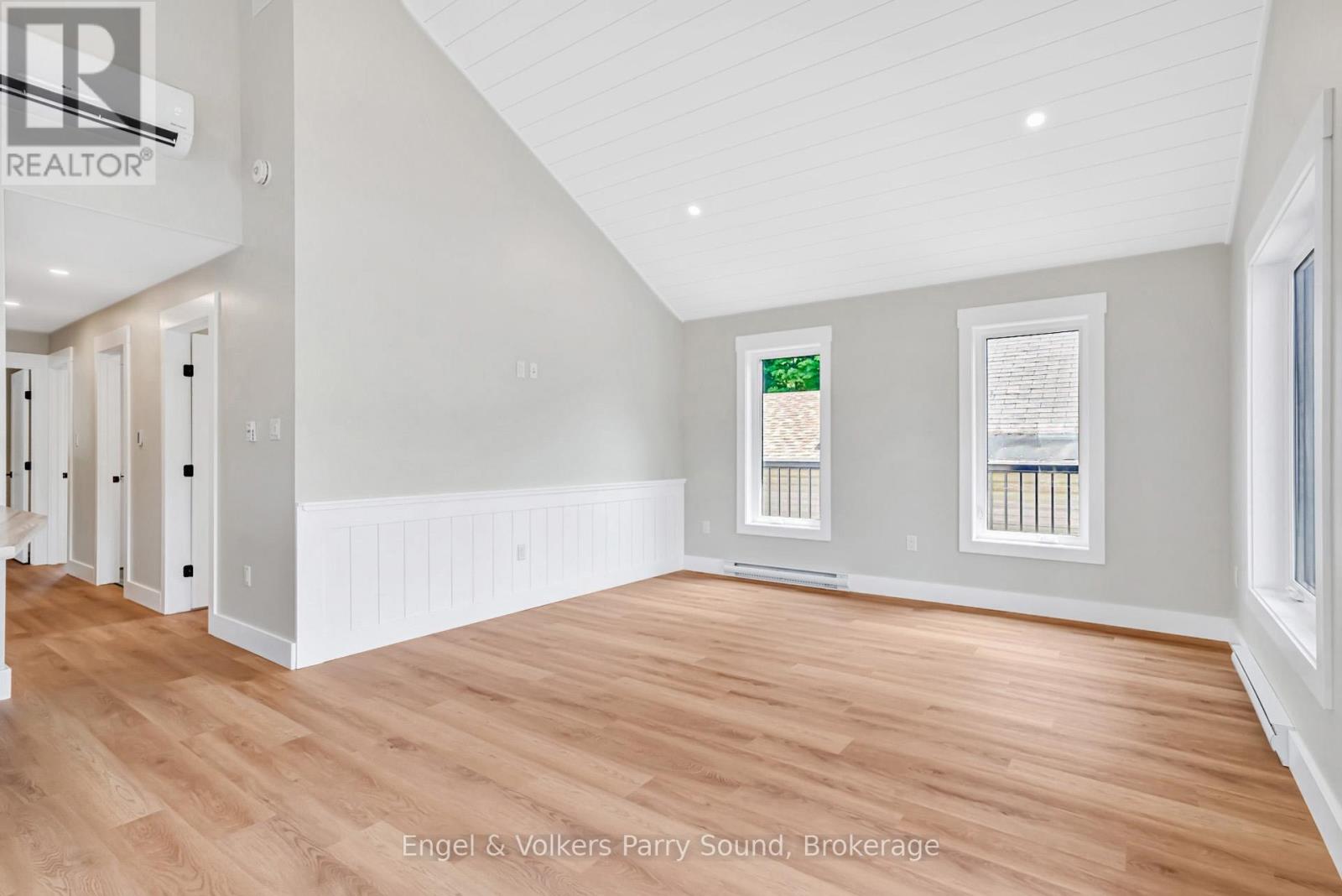 46 FOREST STREET - 6