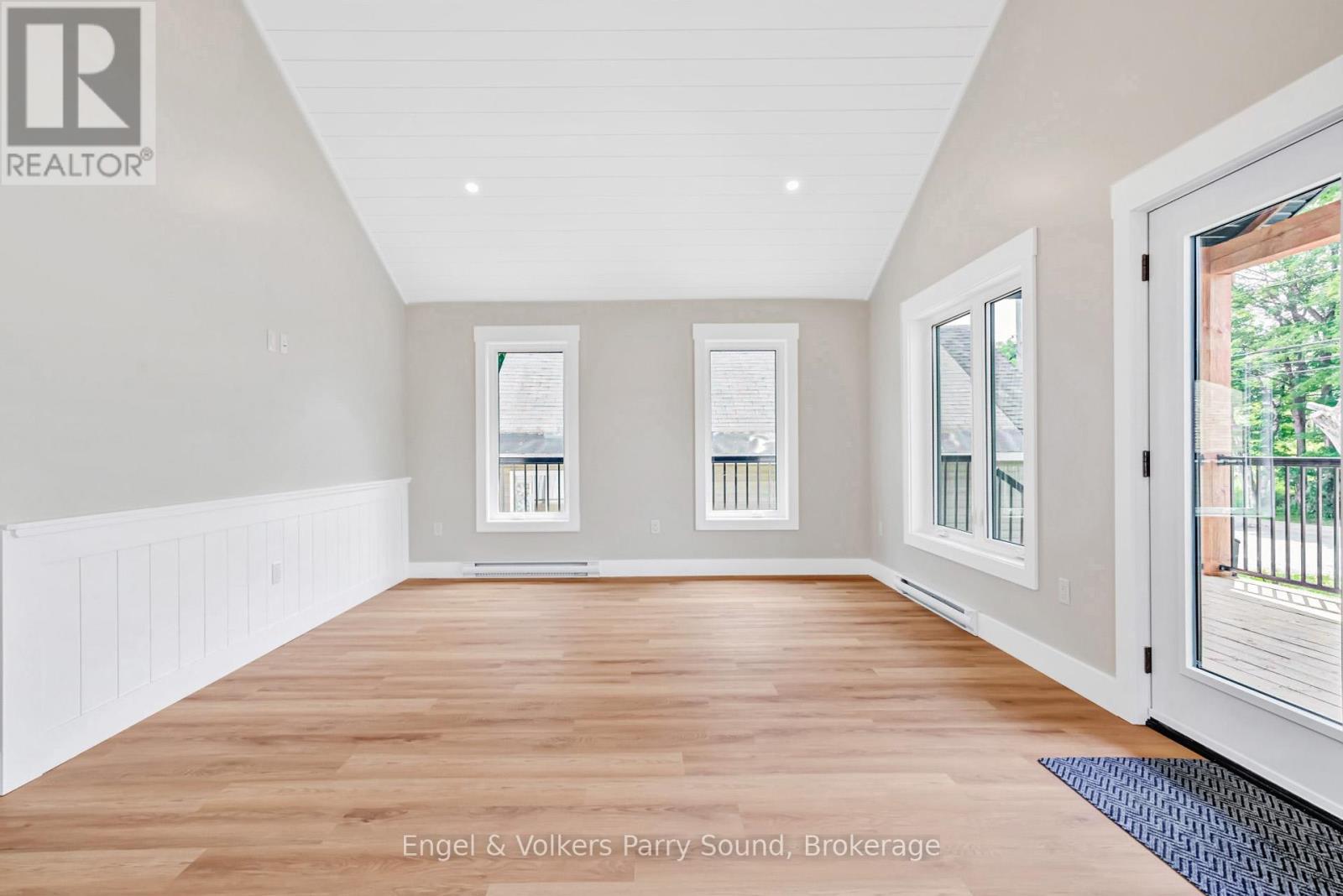 46 FOREST STREET - 8