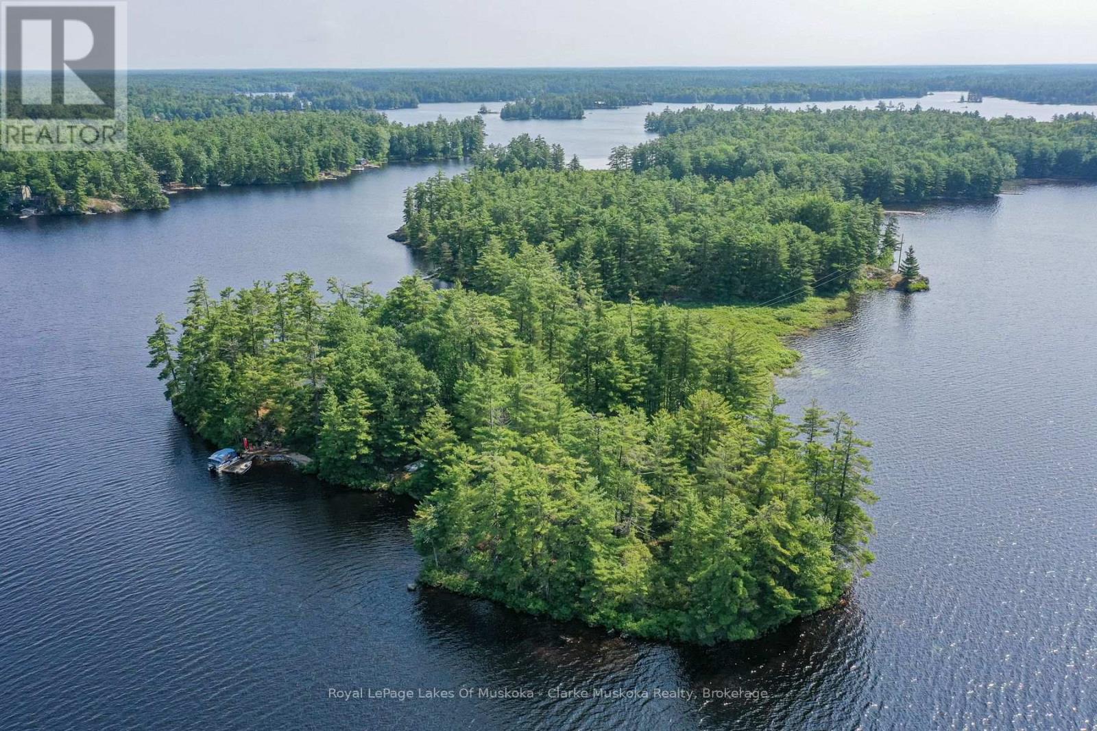 18 5KL ISLAND KAHSHE LAKE - 21