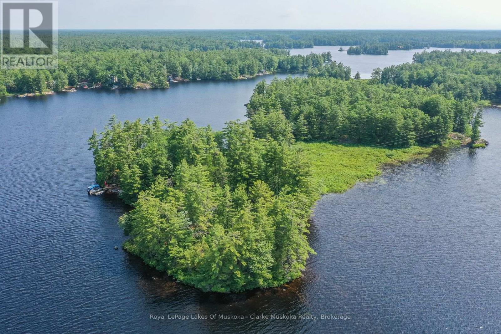 18 5KL ISLAND KAHSHE LAKE - 22