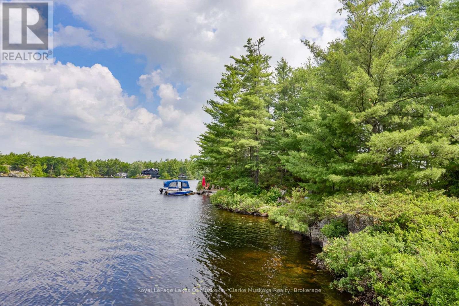 18 5KL ISLAND KAHSHE LAKE - 26