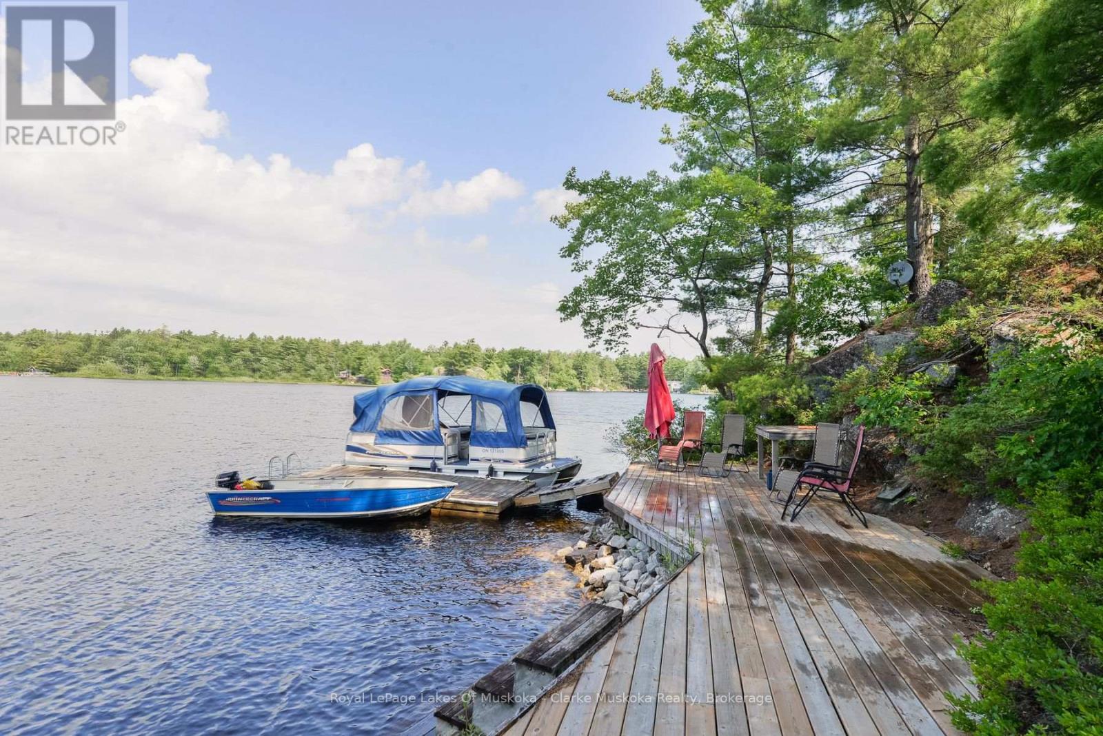 18 5KL ISLAND KAHSHE LAKE - 4