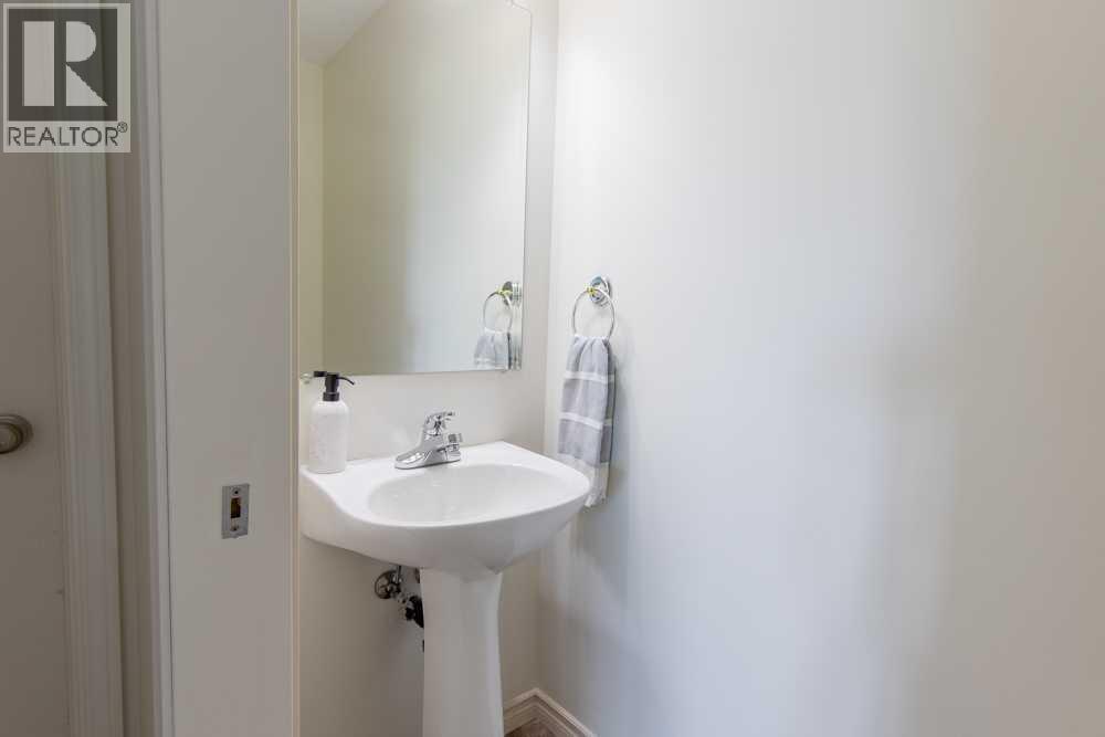 #3(C) 4406 Lake Drive - 22