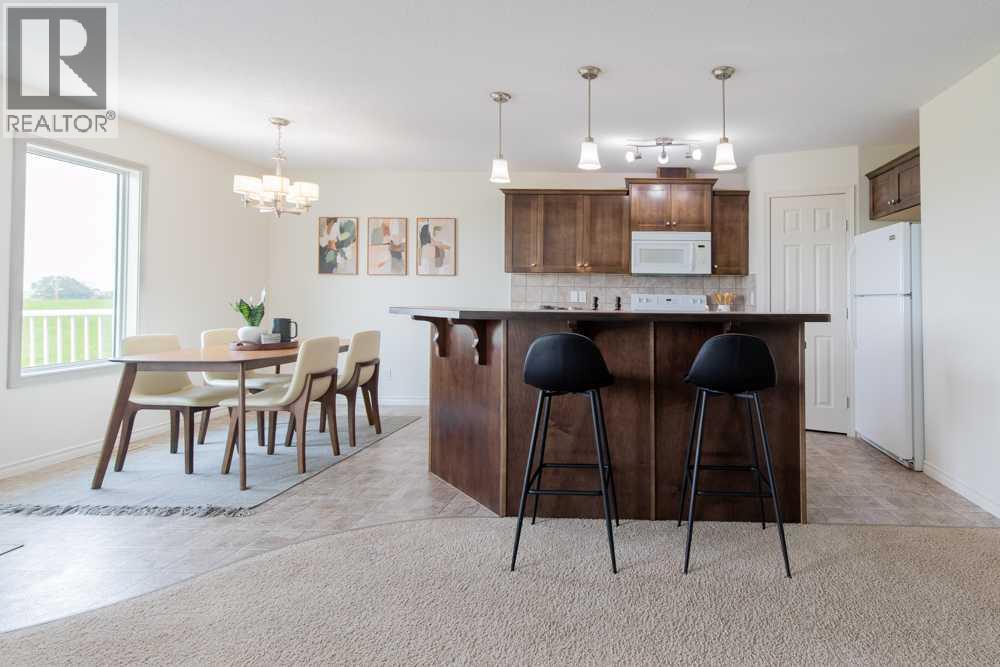 #3(C) 4406 Lake Drive - 21