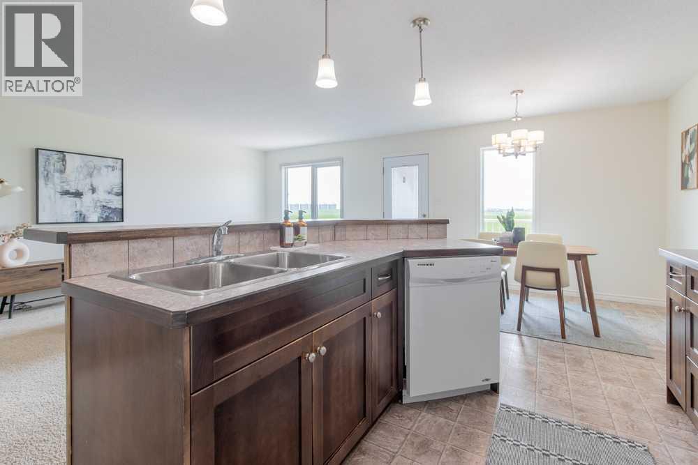 #3(C) 4406 Lake Drive - 18